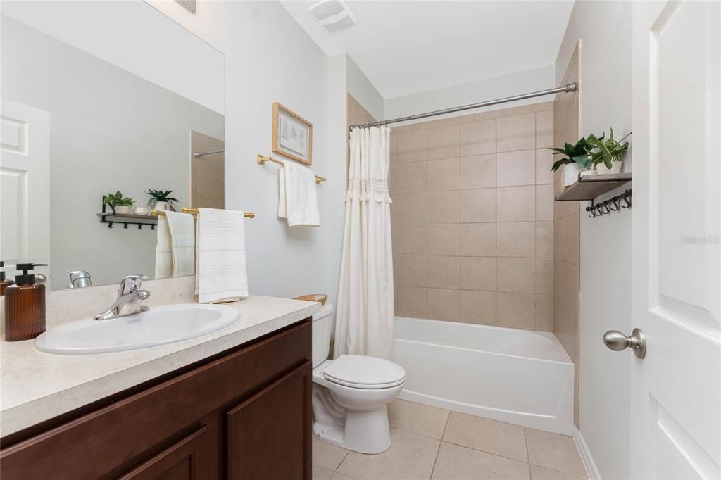 For Sale: $339,950 (4 beds, 2 baths, 1846 Square Feet)