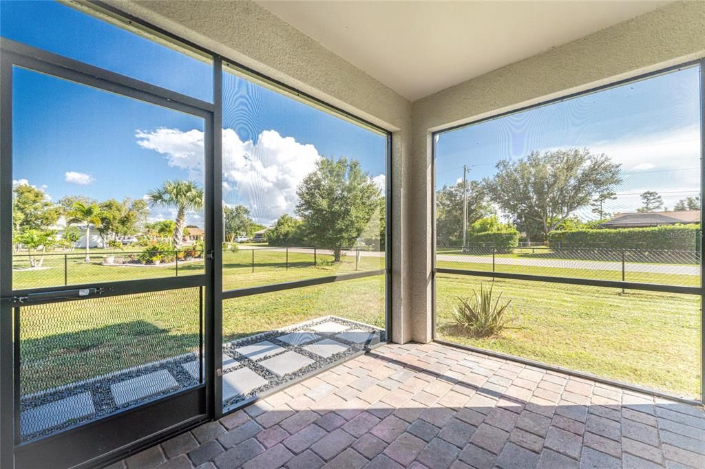 For Sale: $339,950 (4 beds, 2 baths, 1846 Square Feet)