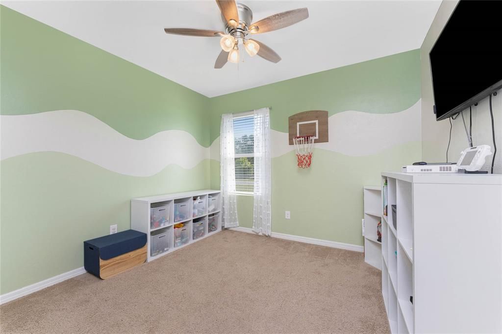 For Sale: $339,950 (4 beds, 2 baths, 1846 Square Feet)