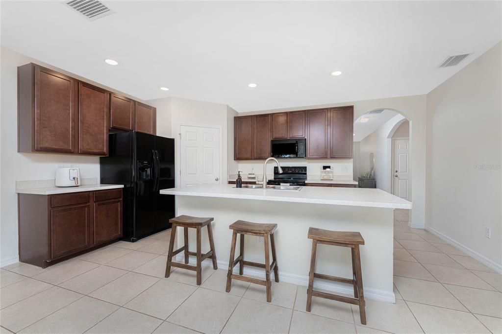 For Sale: $339,950 (4 beds, 2 baths, 1846 Square Feet)