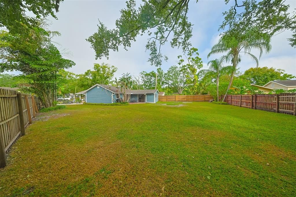 Active With Contract: $399,000 (2 beds, 2 baths, 1021 Square Feet)