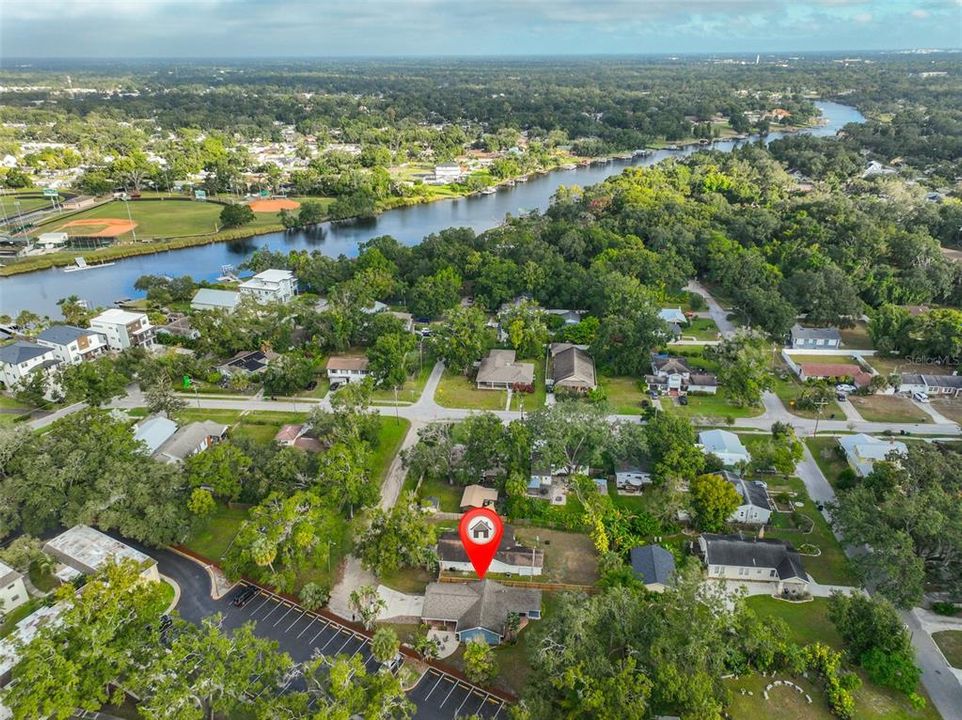 Active With Contract: $399,000 (2 beds, 2 baths, 1021 Square Feet)