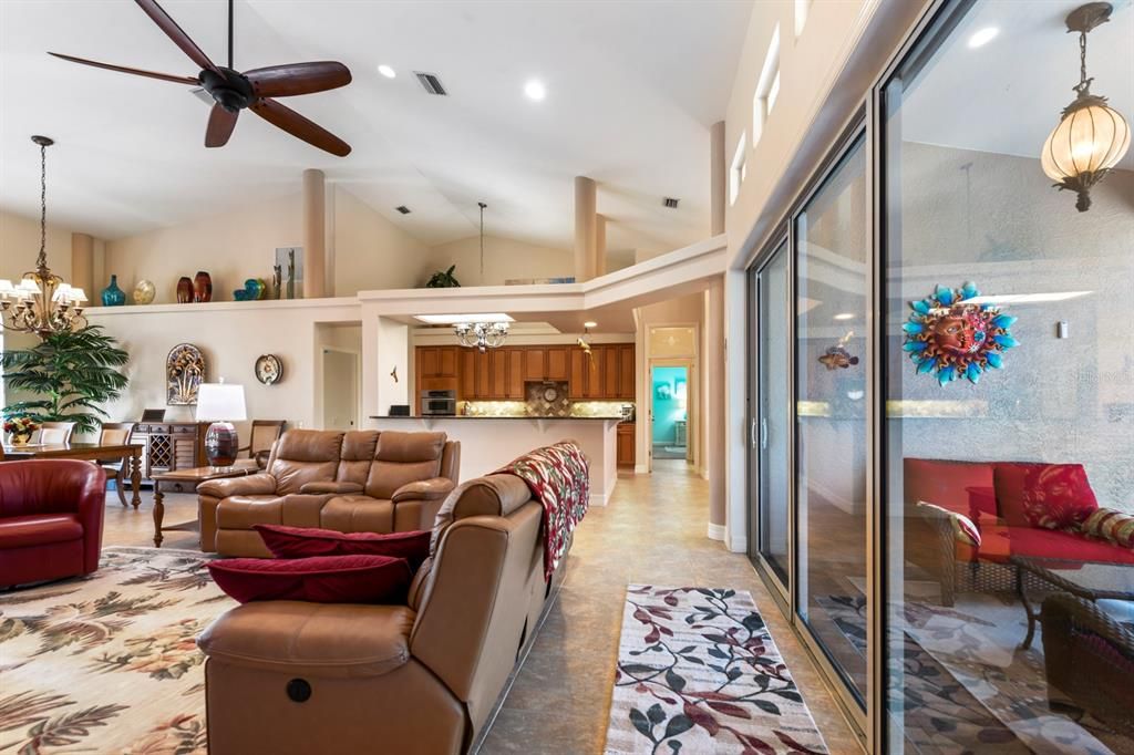 待售: $795,000 (3 贝兹, 2 浴室, 2777 平方英尺)