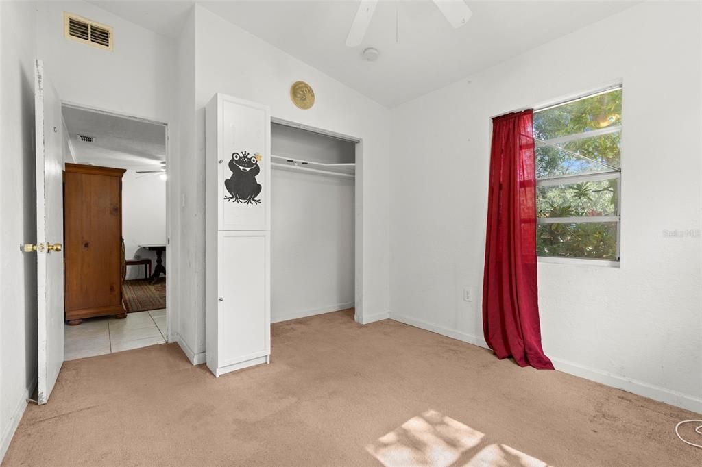 合同活跃: $317,500 (3 贝兹, 2 浴室, 1124 平方英尺)