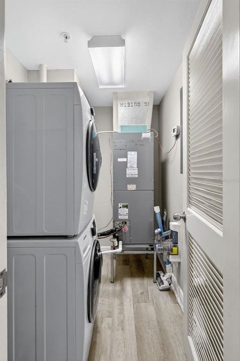 На продажу: $487,500 (2 спален, 2 ванн, 979 Квадратных фут)