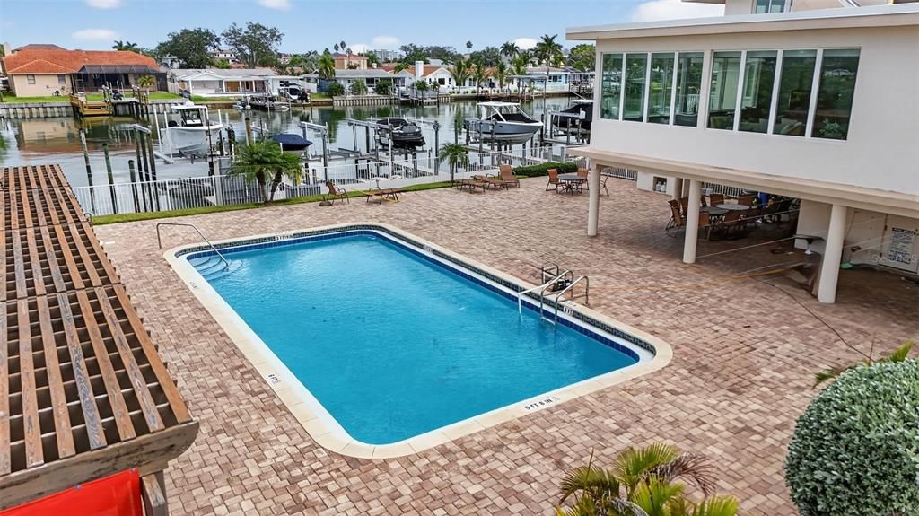 На продажу: $487,500 (2 спален, 2 ванн, 979 Квадратных фут)