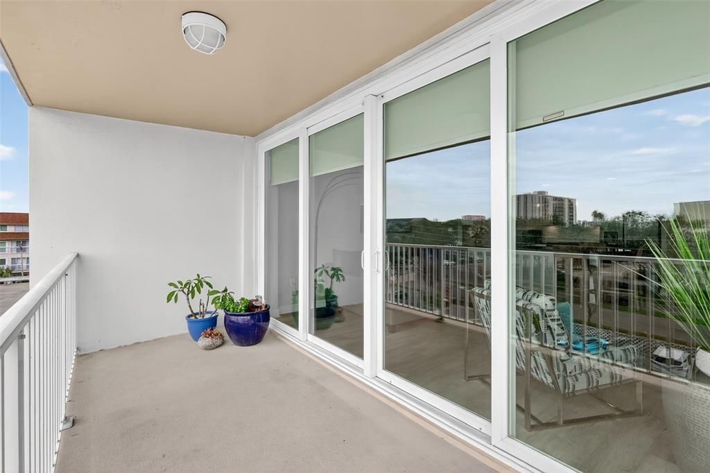 На продажу: $487,500 (2 спален, 2 ванн, 979 Квадратных фут)