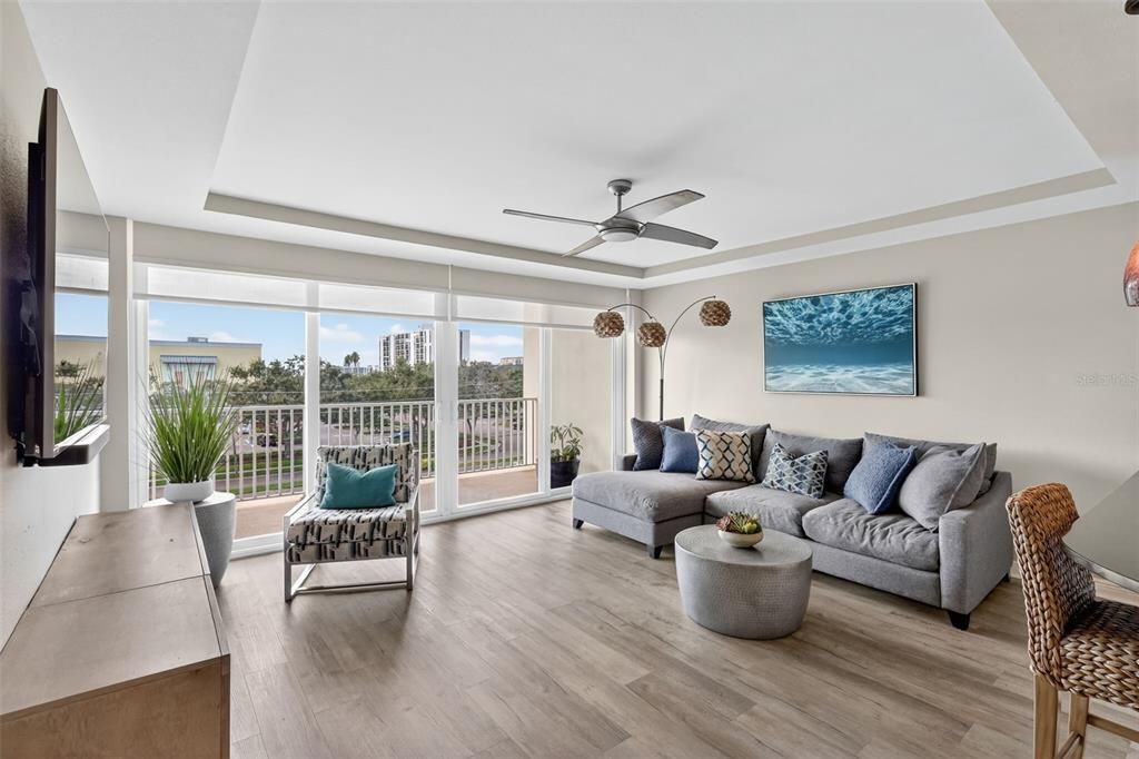 На продажу: $487,500 (2 спален, 2 ванн, 979 Квадратных фут)