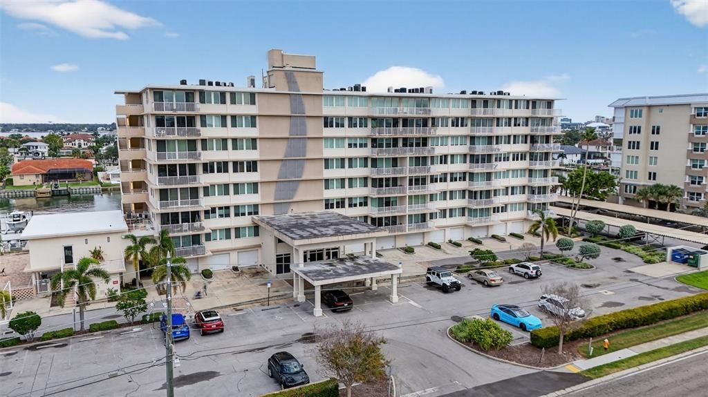 На продажу: $487,500 (2 спален, 2 ванн, 979 Квадратных фут)