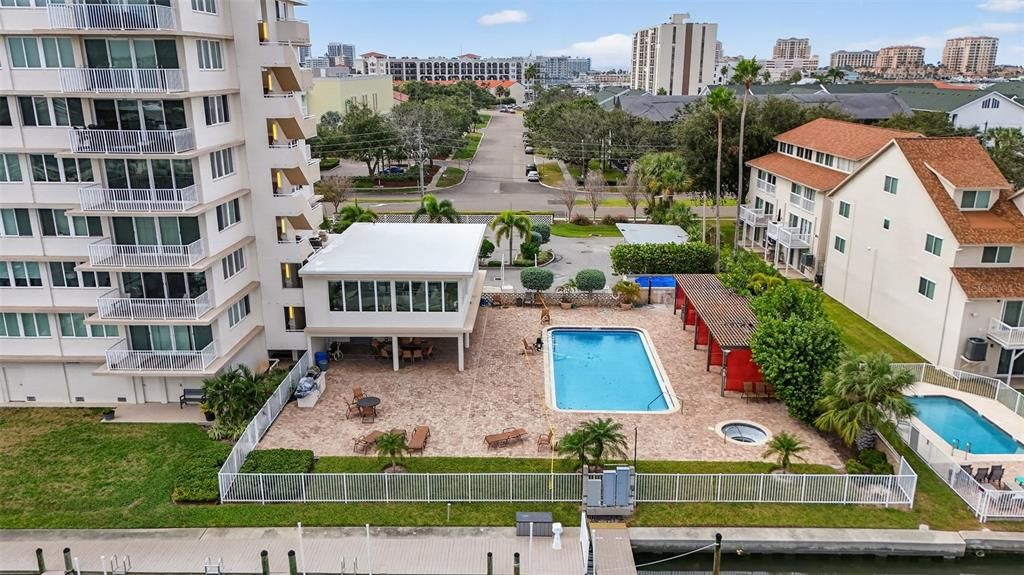 На продажу: $487,500 (2 спален, 2 ванн, 979 Квадратных фут)