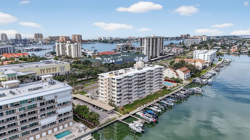 На продажу: $487,500 (2 спален, 2 ванн, 979 Квадратных фут)