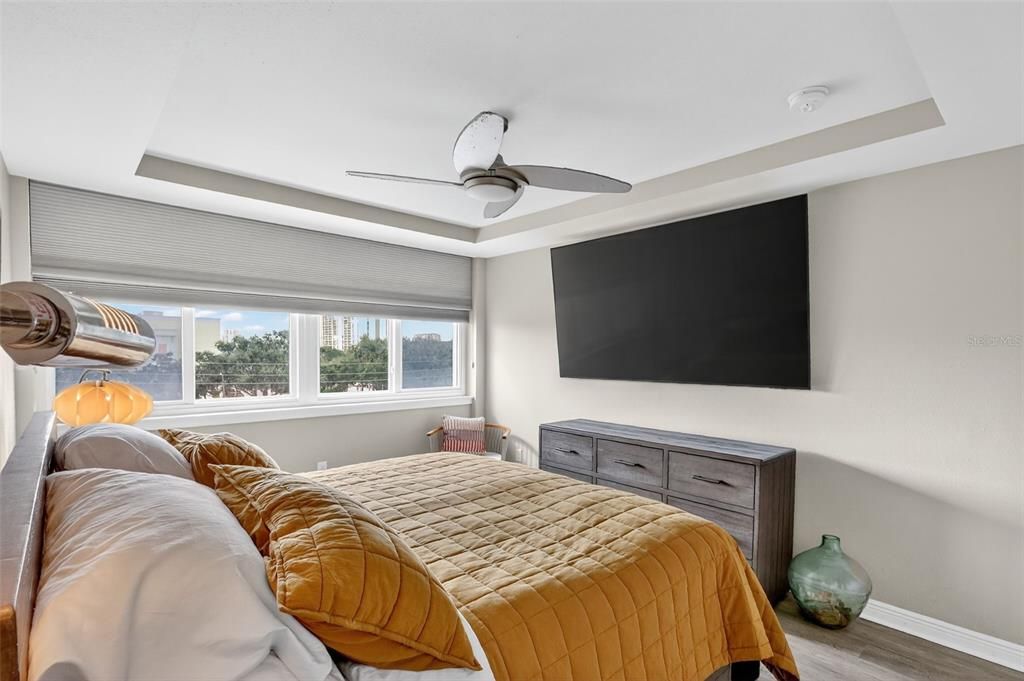 На продажу: $487,500 (2 спален, 2 ванн, 979 Квадратных фут)