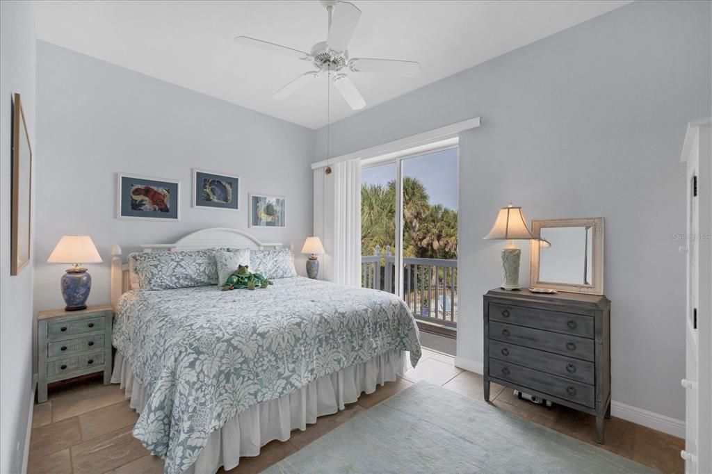 For Sale: $1,395,000 (3 beds, 3 baths, 1772 Square Feet)