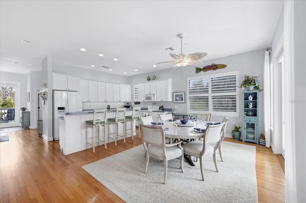 For Sale: $1,395,000 (3 beds, 3 baths, 1772 Square Feet)