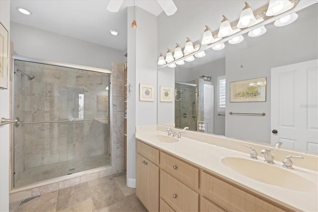 For Sale: $1,395,000 (3 beds, 3 baths, 1772 Square Feet)