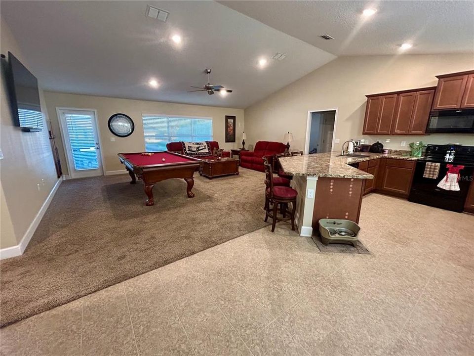 待售: $349,900 (3 贝兹, 2 浴室, 1584 平方英尺)