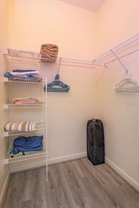 For Sale: $234,900 (2 beds, 2 baths, 1022 Square Feet)