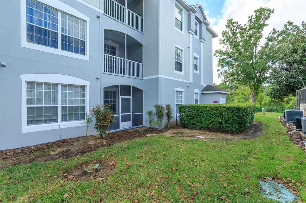 For Sale: $234,900 (2 beds, 2 baths, 1022 Square Feet)