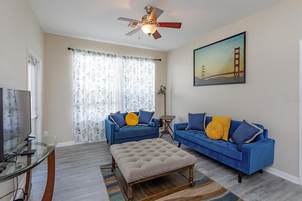 For Sale: $234,900 (2 beds, 2 baths, 1022 Square Feet)