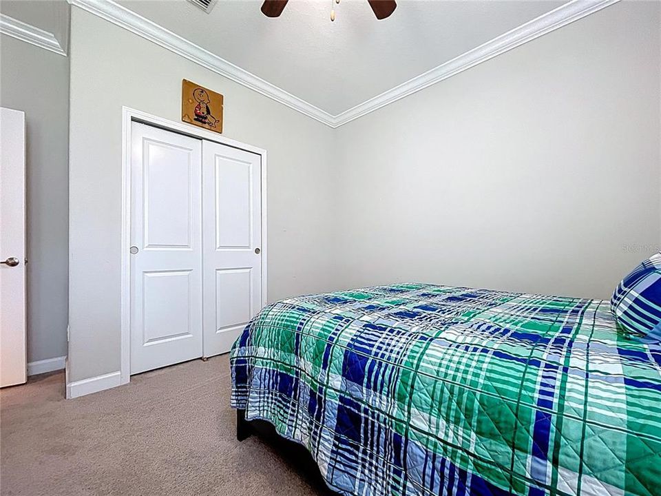 Activo con contrato: $455,000 (4 camas, 3 baños, 2061 Pies cuadrados)