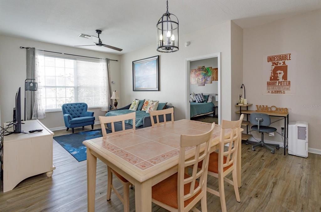 For Sale: $224,900 (2 beds, 2 baths, 1022 Square Feet)