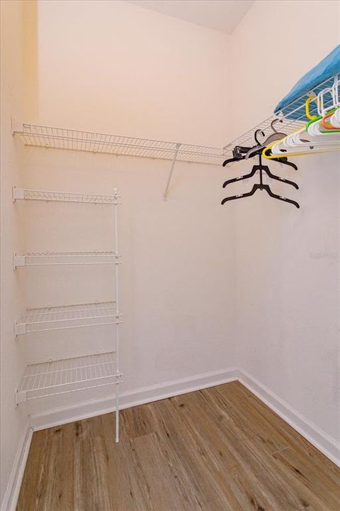 For Sale: $224,900 (2 beds, 2 baths, 1022 Square Feet)