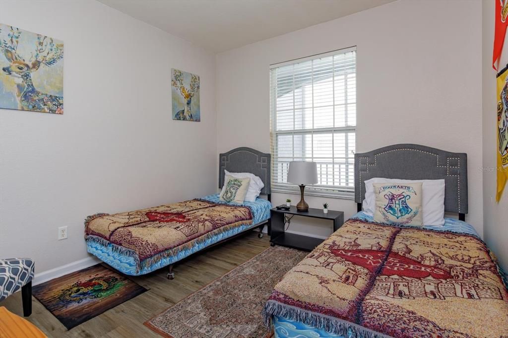 For Sale: $224,900 (2 beds, 2 baths, 1022 Square Feet)