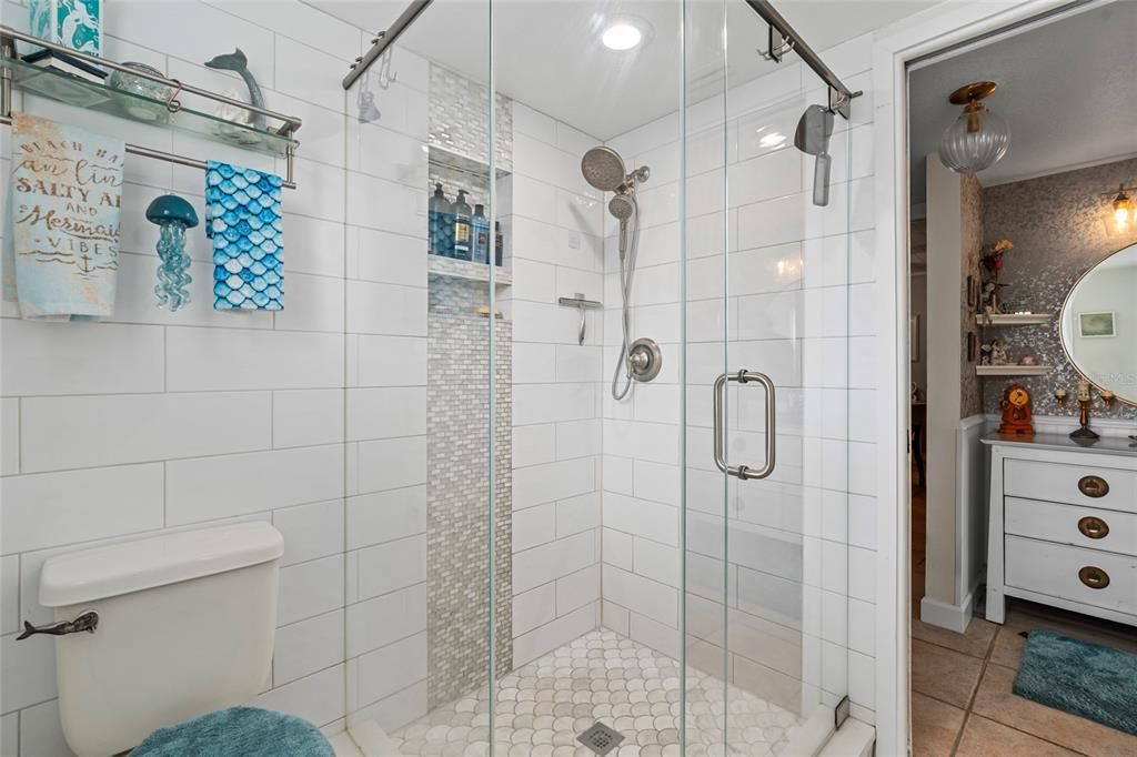 For Sale: $469,000 (2 beds, 2 baths, 1110 Square Feet)