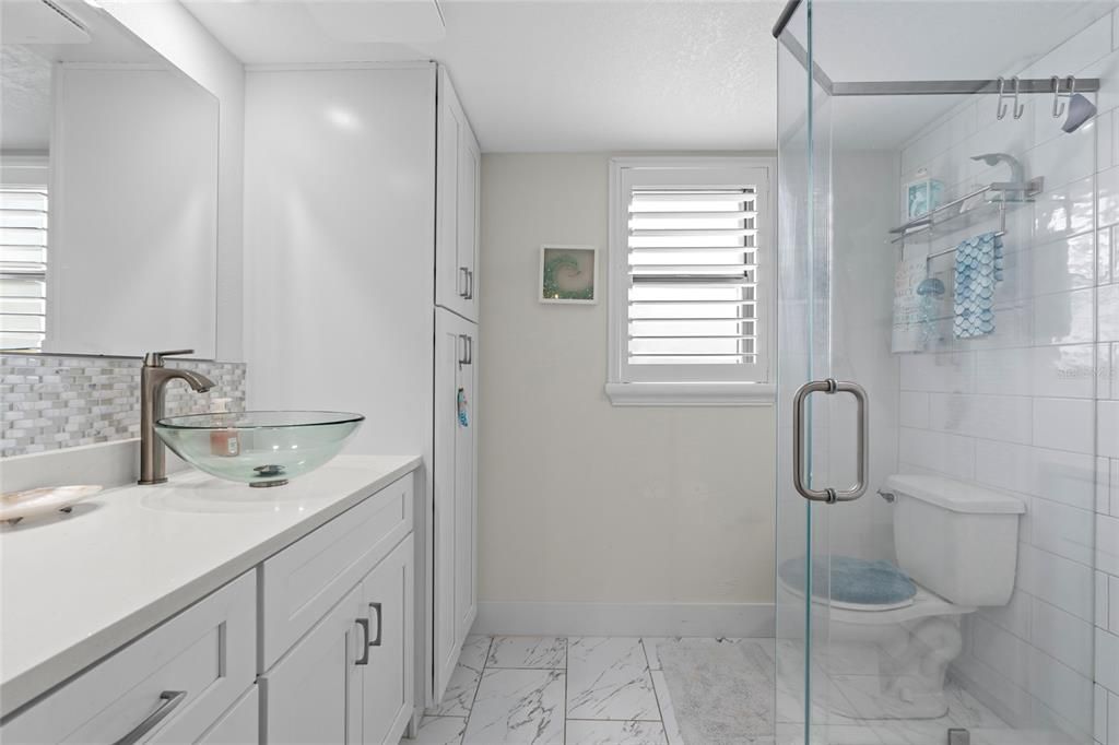 For Sale: $469,000 (2 beds, 2 baths, 1110 Square Feet)