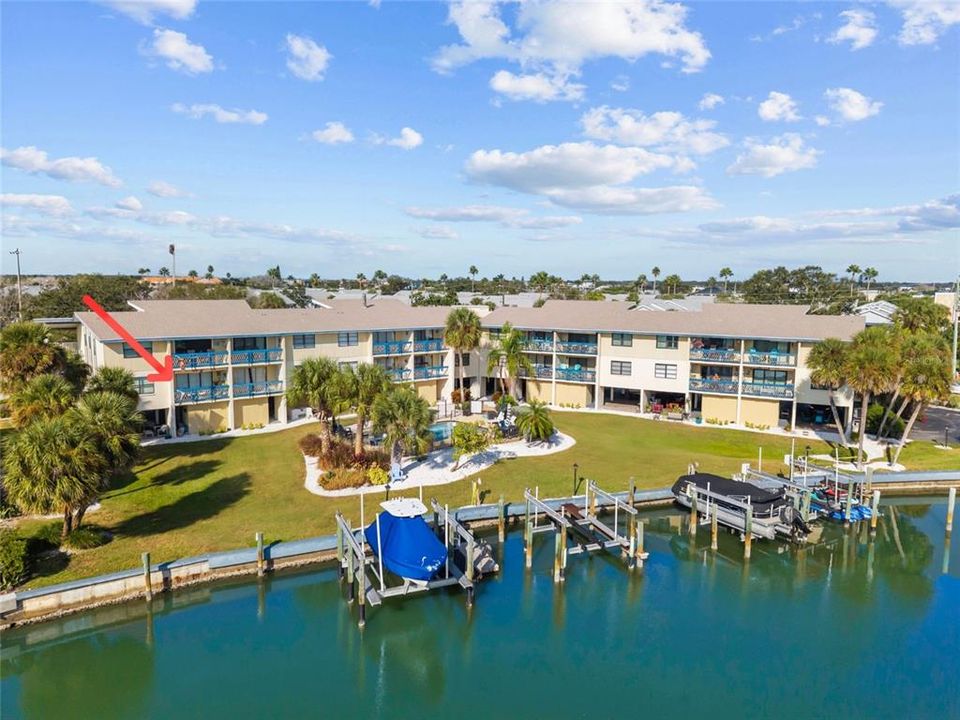 For Sale: $469,000 (2 beds, 2 baths, 1110 Square Feet)