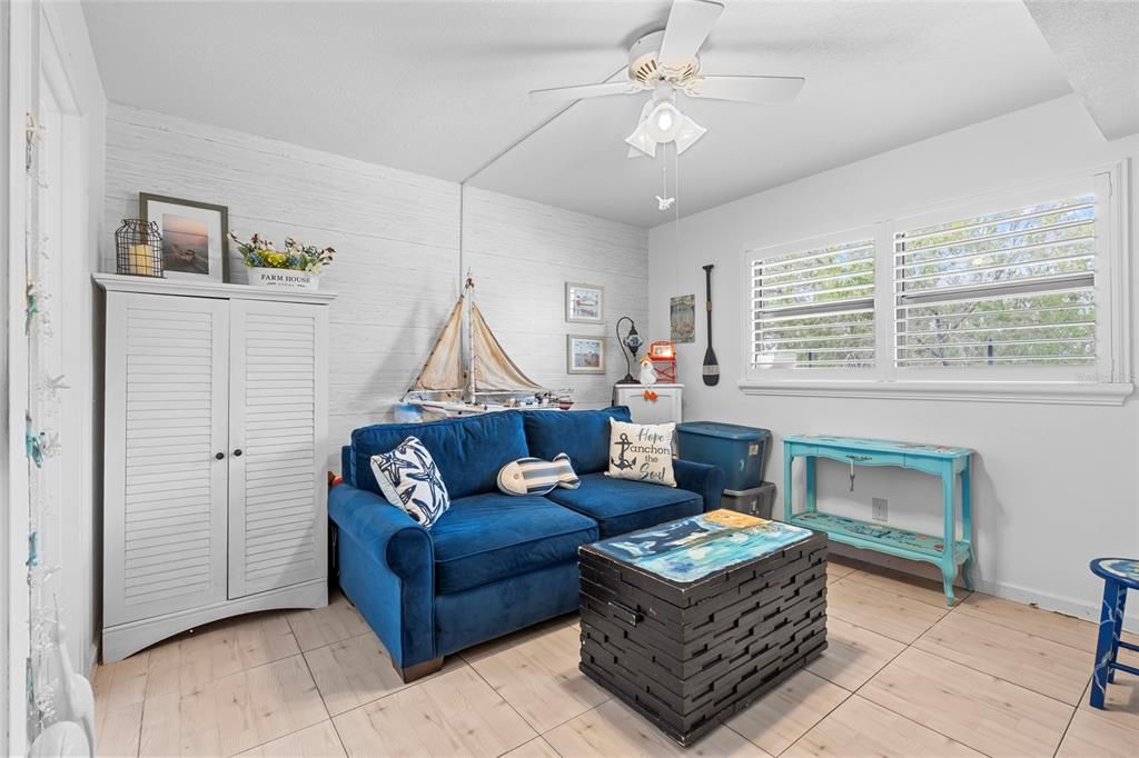 For Sale: $469,000 (2 beds, 2 baths, 1110 Square Feet)