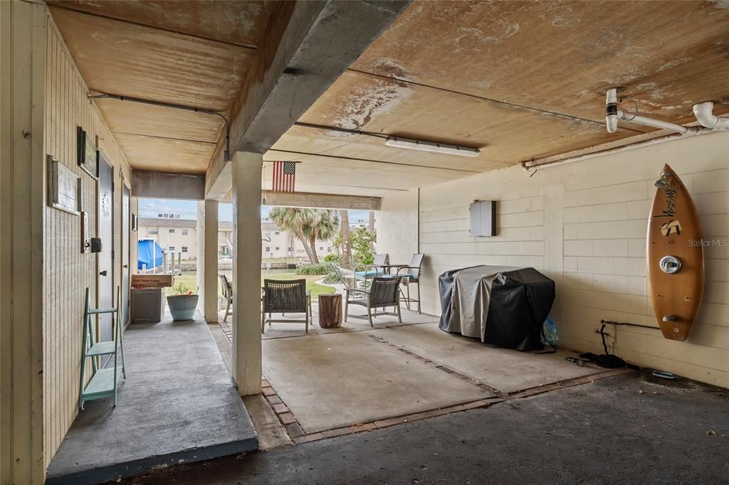 For Sale: $469,000 (2 beds, 2 baths, 1110 Square Feet)