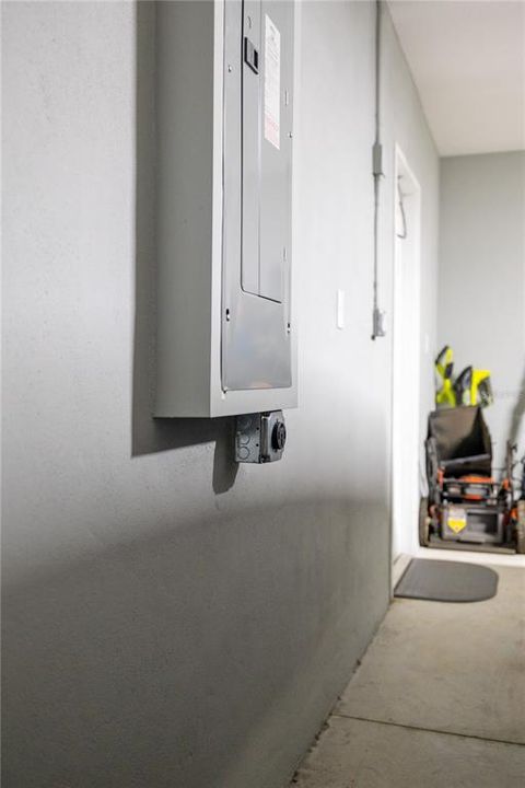 For Sale: $305,000 (3 beds, 2 baths, 1626 Square Feet)