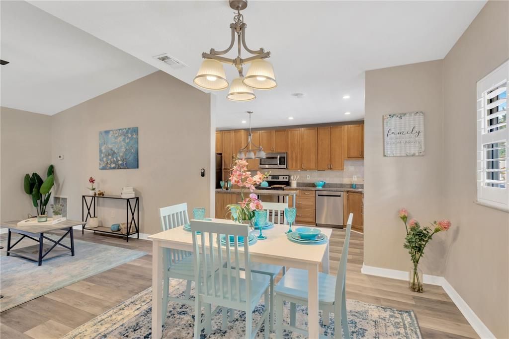 Active With Contract: $399,900 (3 beds, 2 baths, 1260 Square Feet)