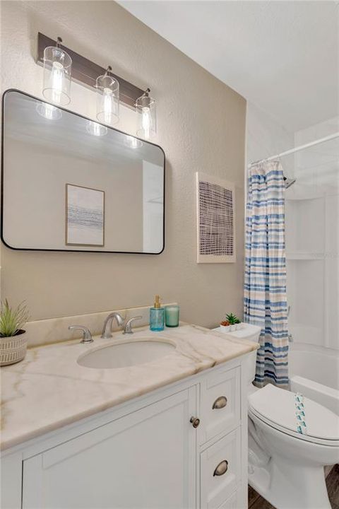 Active With Contract: $399,900 (3 beds, 2 baths, 1260 Square Feet)