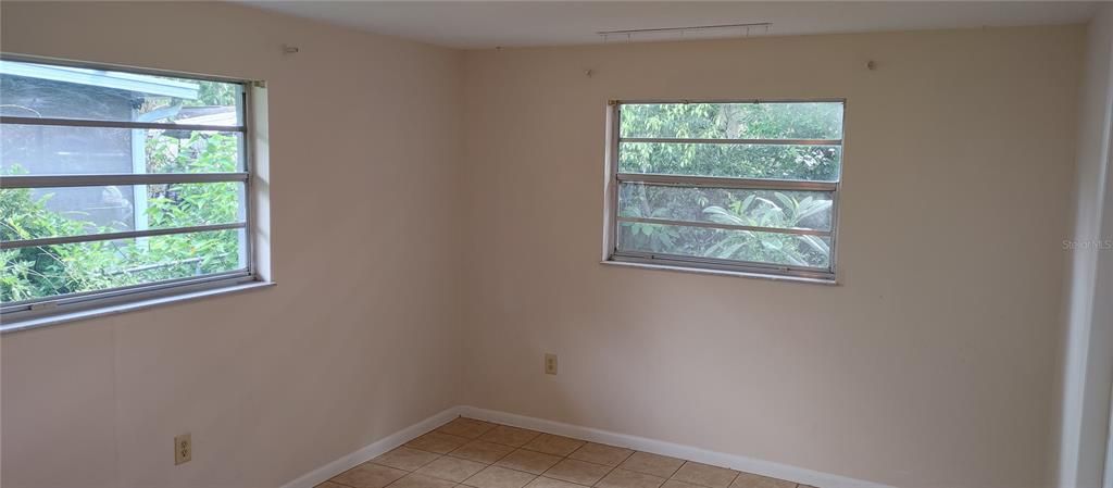 En Renta: $1,400 (3 camas, 2 baños, 1590 Pies cuadrados)