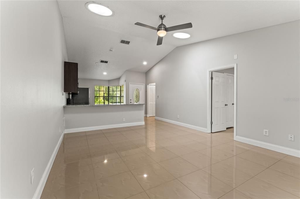 Active With Contract: $2,300 (3 beds, 2 baths, 1234 Square Feet)