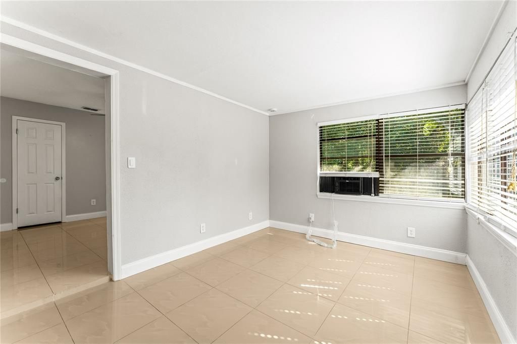 Active With Contract: $2,300 (3 beds, 2 baths, 1234 Square Feet)