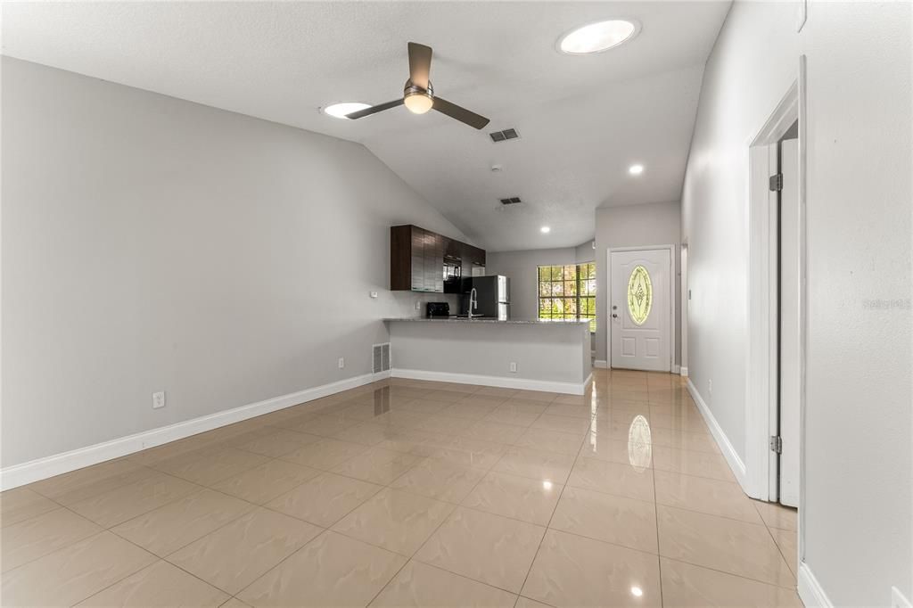 Active With Contract: $2,300 (3 beds, 2 baths, 1234 Square Feet)