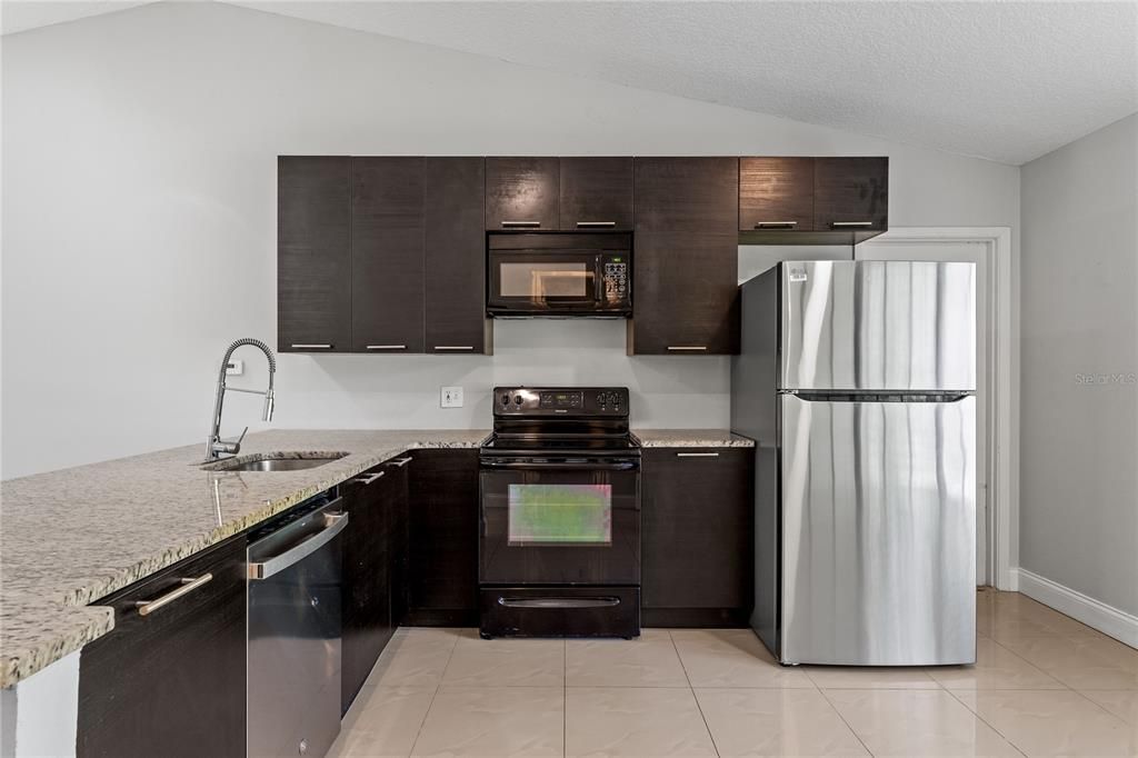 Active With Contract: $2,300 (3 beds, 2 baths, 1234 Square Feet)