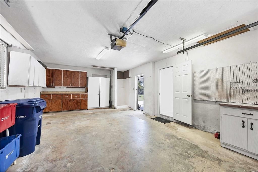 Activo con contrato: $350,000 (2 camas, 2 baños, 1545 Pies cuadrados)