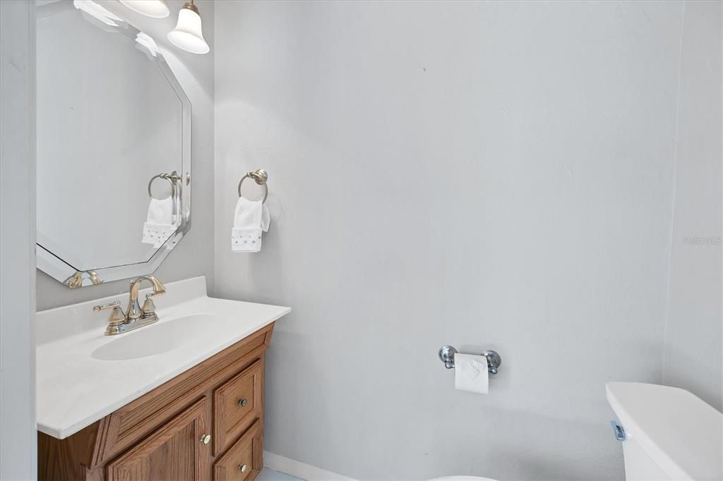 Activo con contrato: $350,000 (2 camas, 2 baños, 1545 Pies cuadrados)