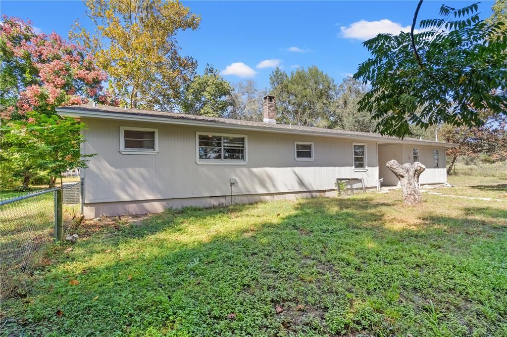 En Venta: $285,000 (3 camas, 2 baños, 1440 Pies cuadrados)