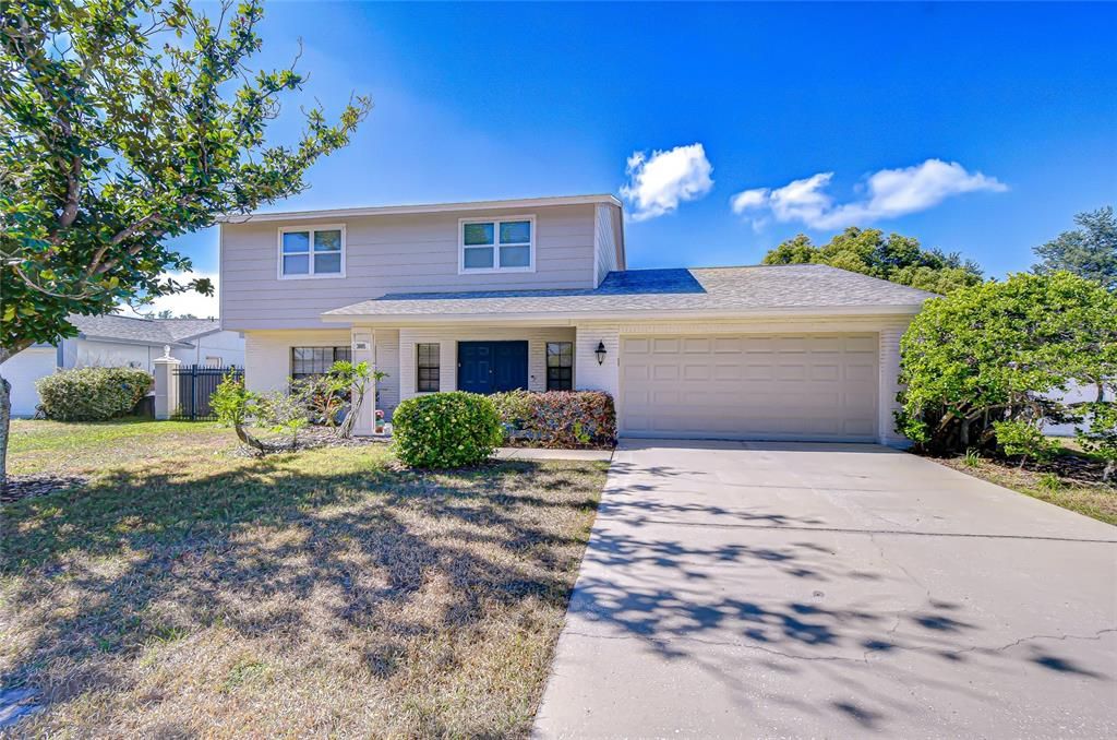 For Sale: $425,000 (4 beds, 2 baths, 2556 Square Feet)