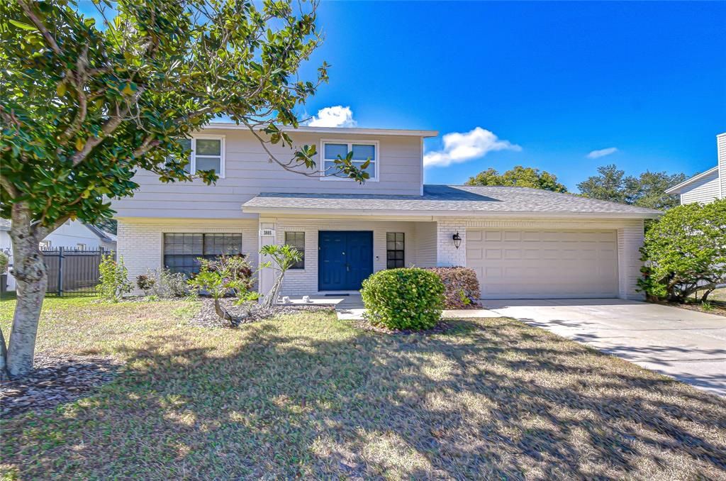 For Sale: $425,000 (4 beds, 2 baths, 2556 Square Feet)