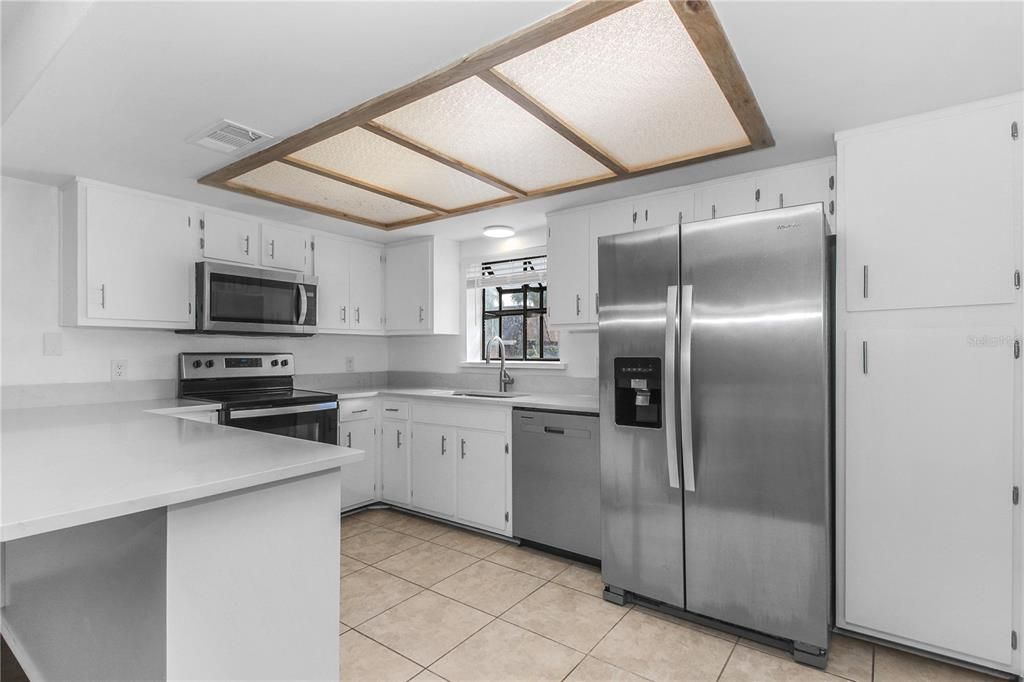 For Sale: $232,500 (2 beds, 2 baths, 1580 Square Feet)