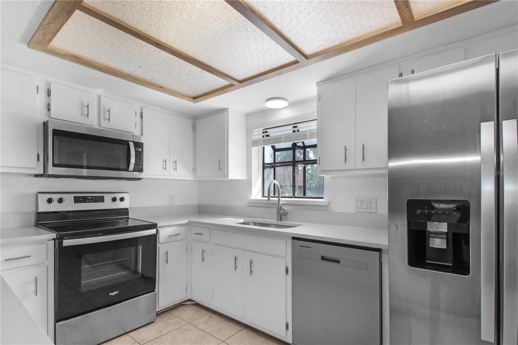 For Sale: $232,500 (2 beds, 2 baths, 1580 Square Feet)