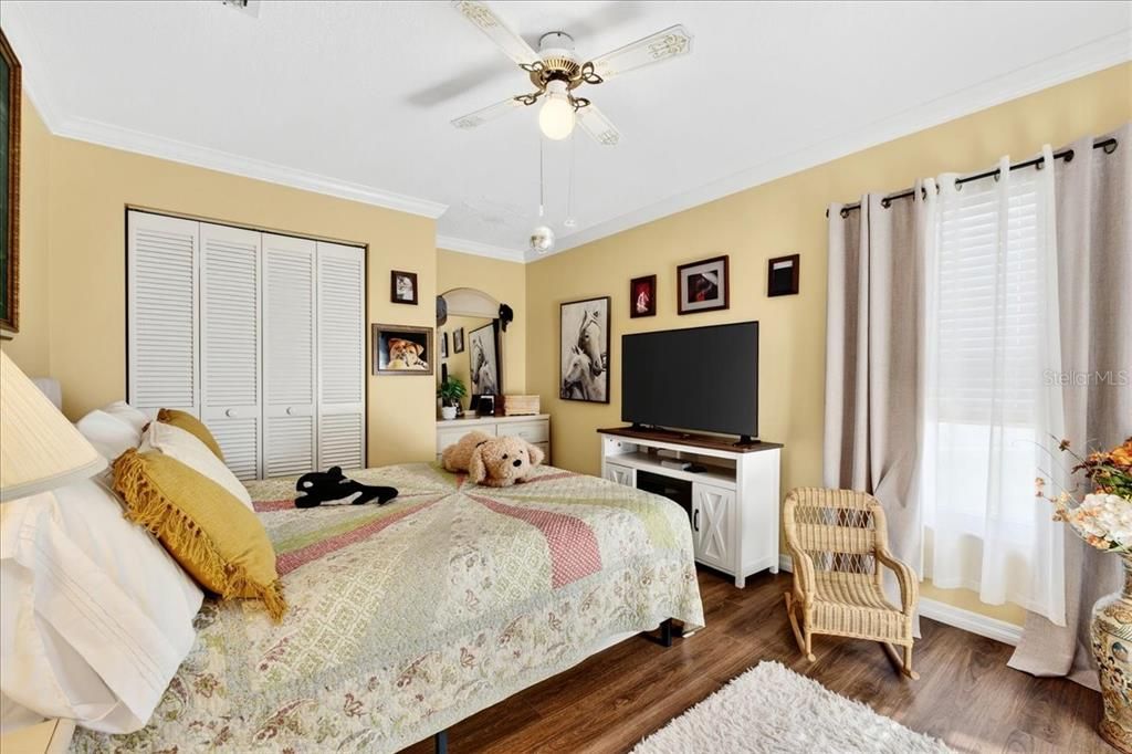 Active With Contract: $399,000 (4 beds, 2 baths, 1976 Square Feet)