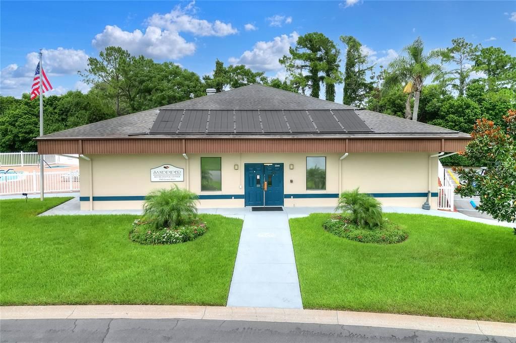 Active With Contract: $399,000 (4 beds, 2 baths, 1976 Square Feet)