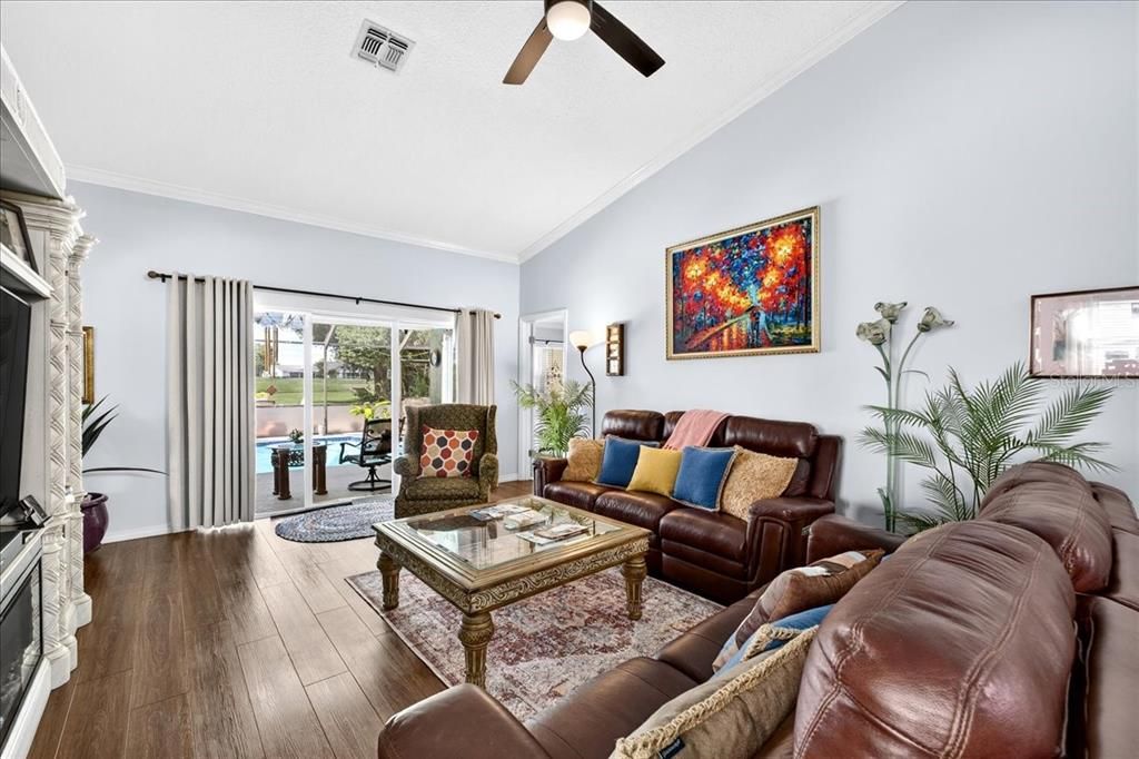 Active With Contract: $399,000 (4 beds, 2 baths, 1976 Square Feet)